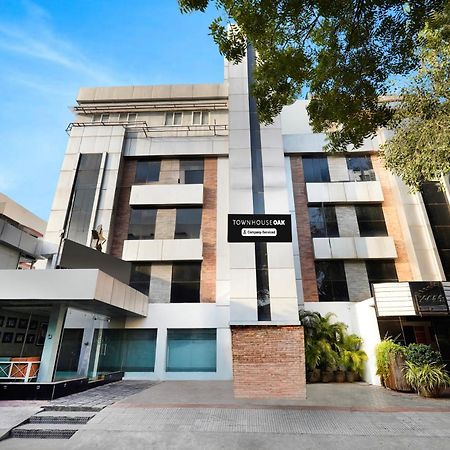Super Townhouse Oak Kodambakkam Formerly Cine City شيناي المظهر الخارجي الصورة