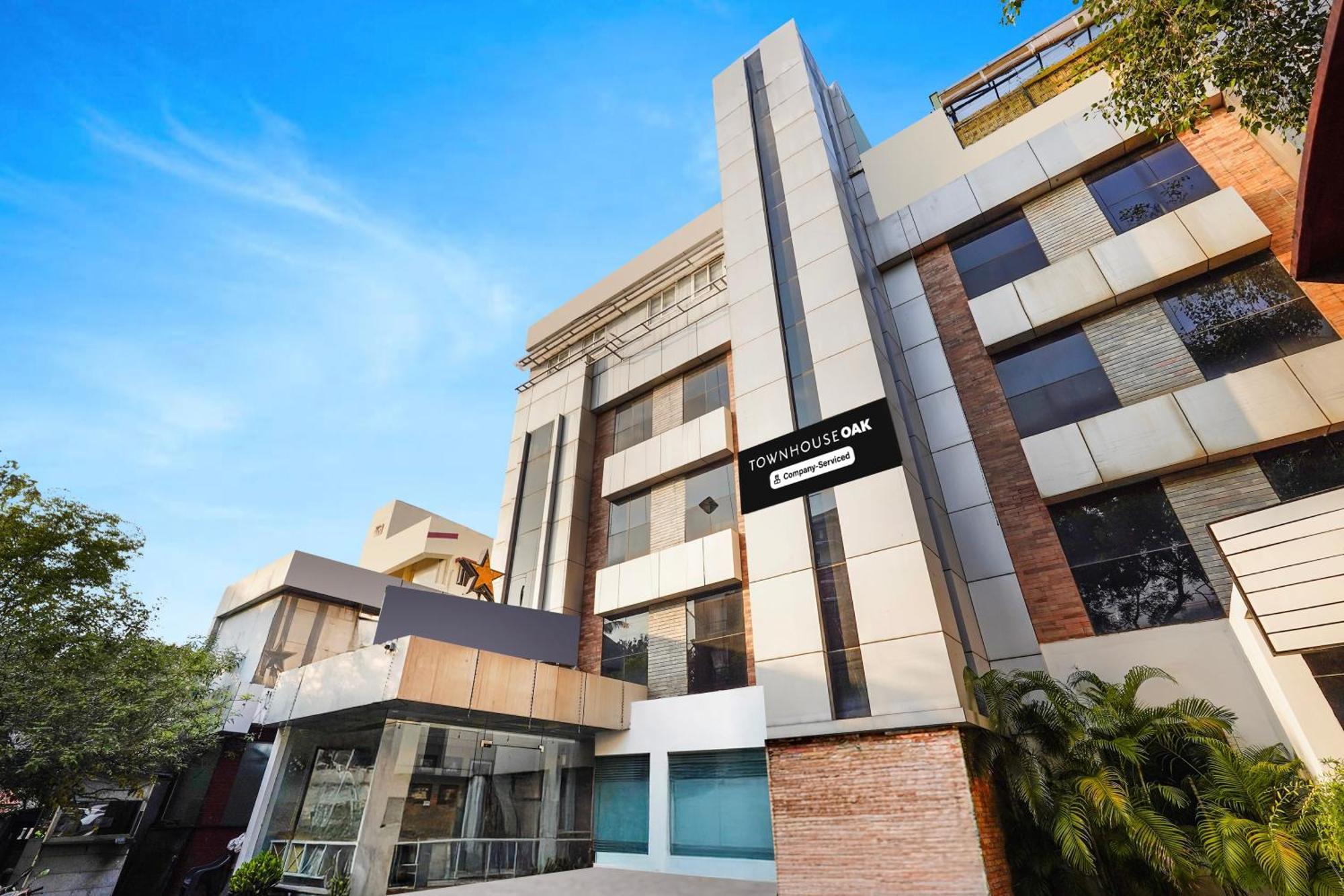 Super Townhouse Oak Kodambakkam Formerly Cine City شيناي المظهر الخارجي الصورة