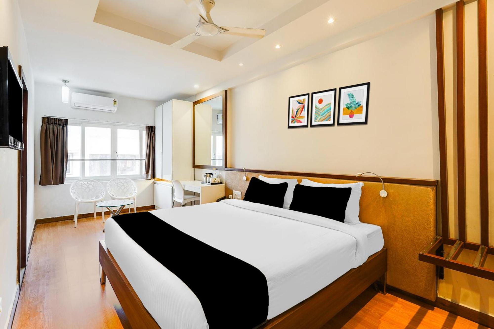 Super Townhouse Oak Kodambakkam Formerly Cine City شيناي المظهر الخارجي الصورة