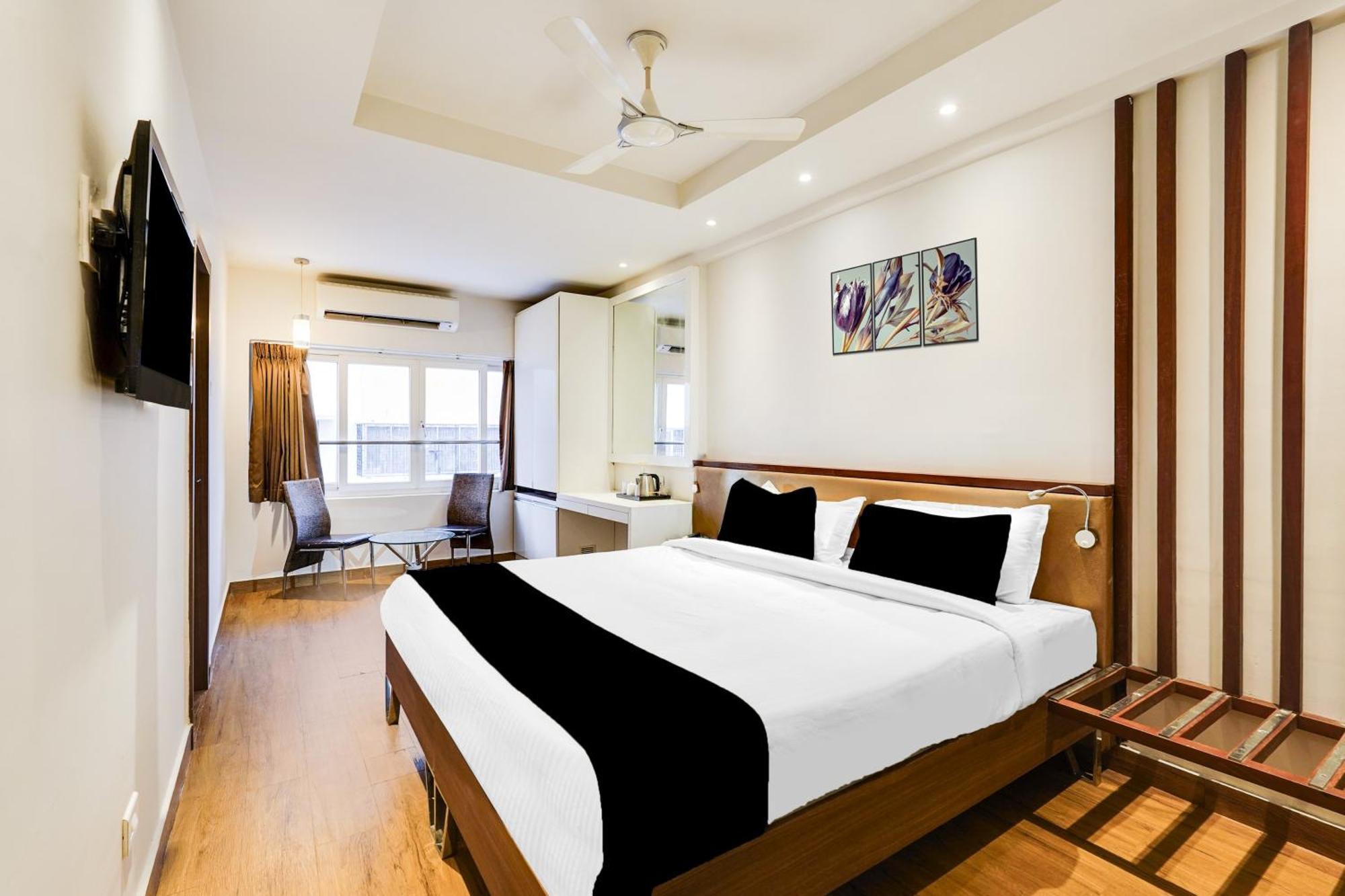 Super Townhouse Oak Kodambakkam Formerly Cine City شيناي المظهر الخارجي الصورة