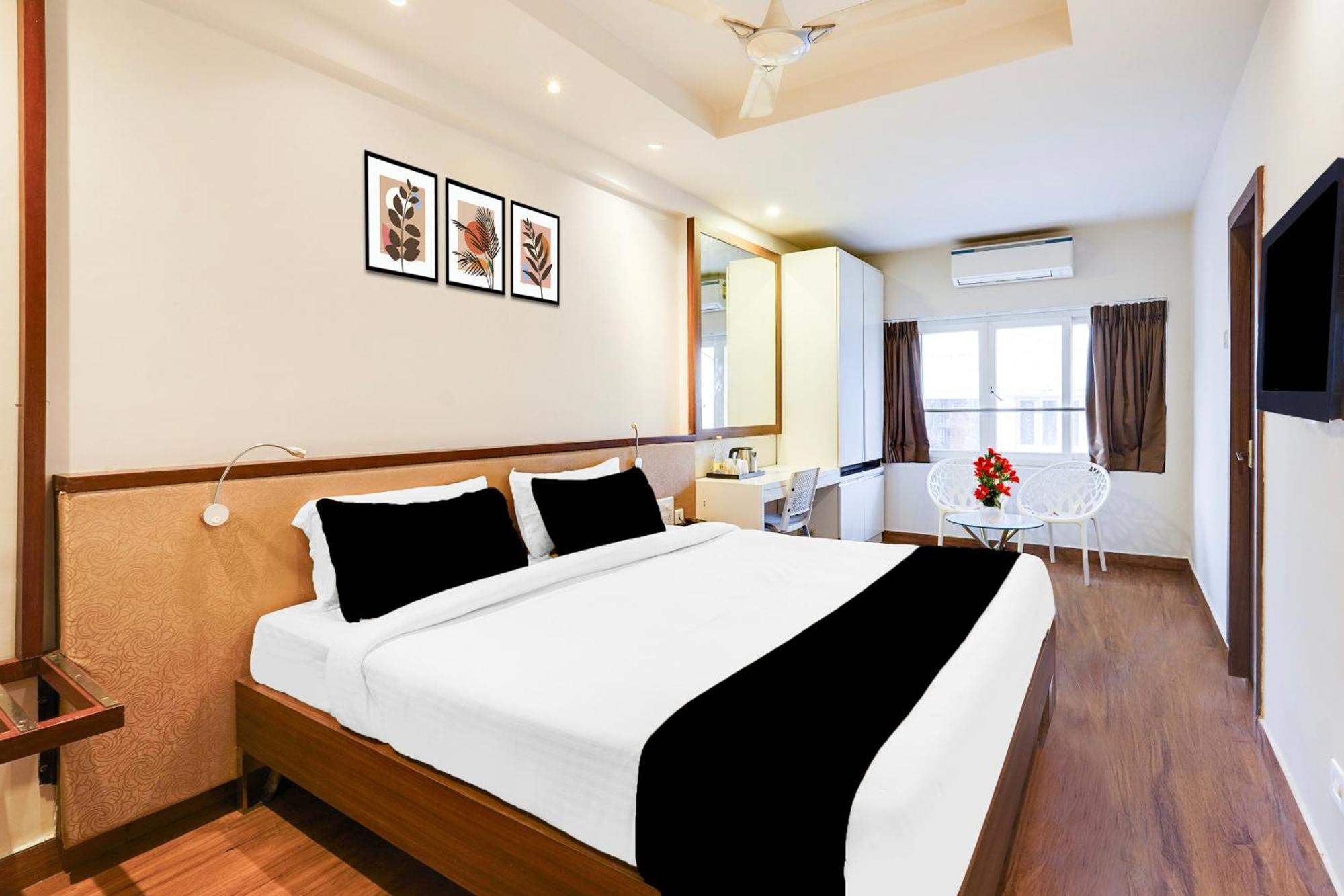 Super Townhouse Oak Kodambakkam Formerly Cine City شيناي المظهر الخارجي الصورة